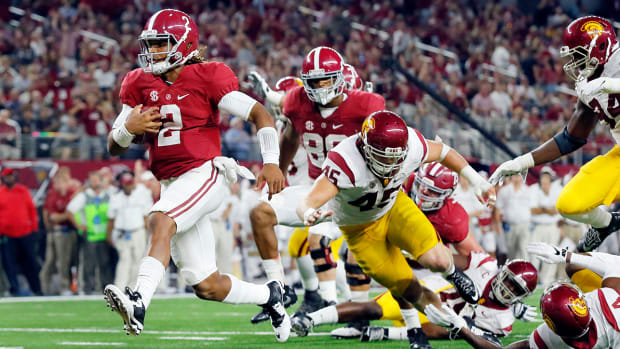 jalen-hurts-top.jpg